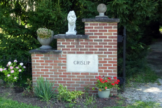 Entryway to the former Crislip (Elam Talbert) home.